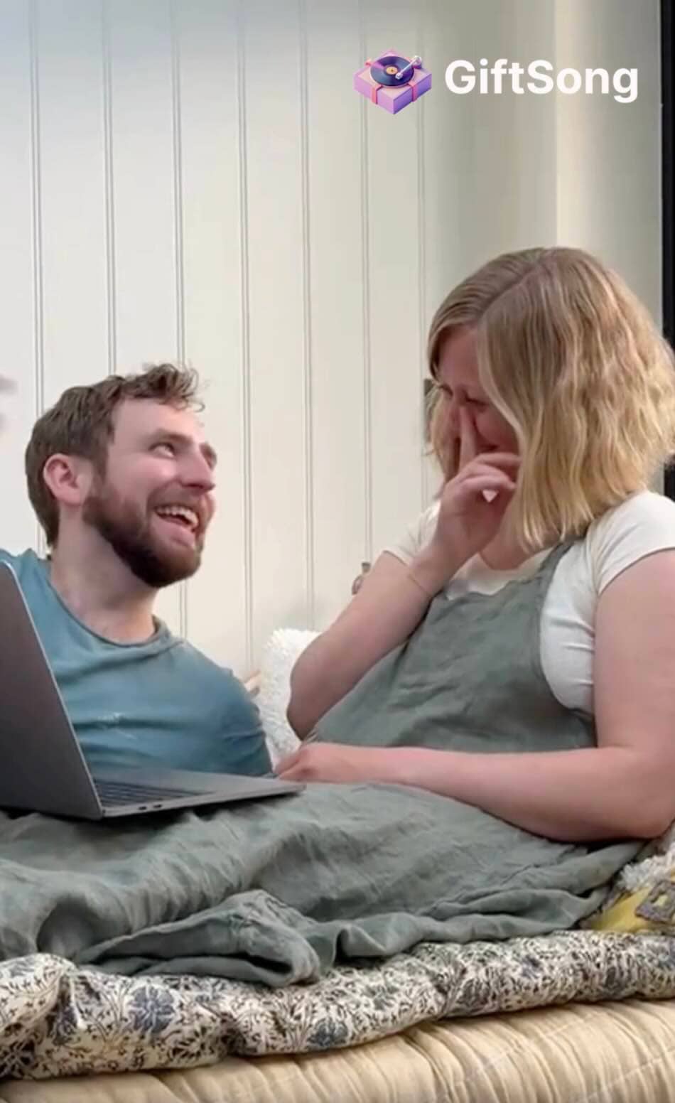 GiftSong Reaction